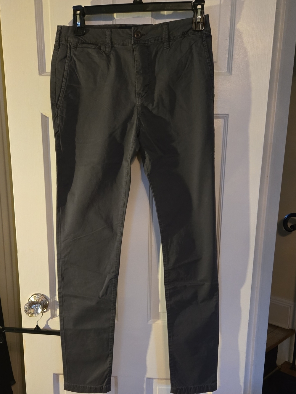 NWT American Eagle Outfitters Men's Charcoal Gray Chinos
